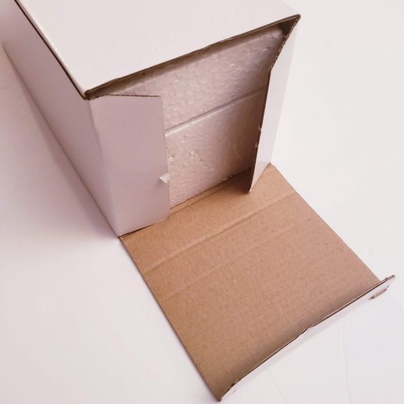 UCONN Huskies Football Bobblehead Donald Brown - Picture 5 of 8